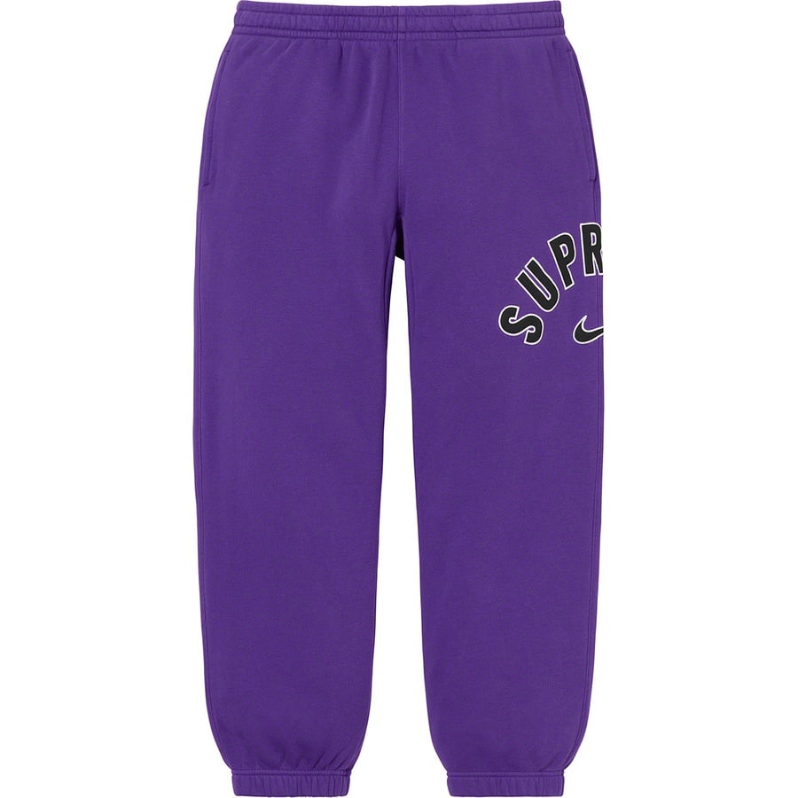 Details on Supreme Nike Arc Sweatpant Purple from spring summer
                                                    2022 (Price is $138)