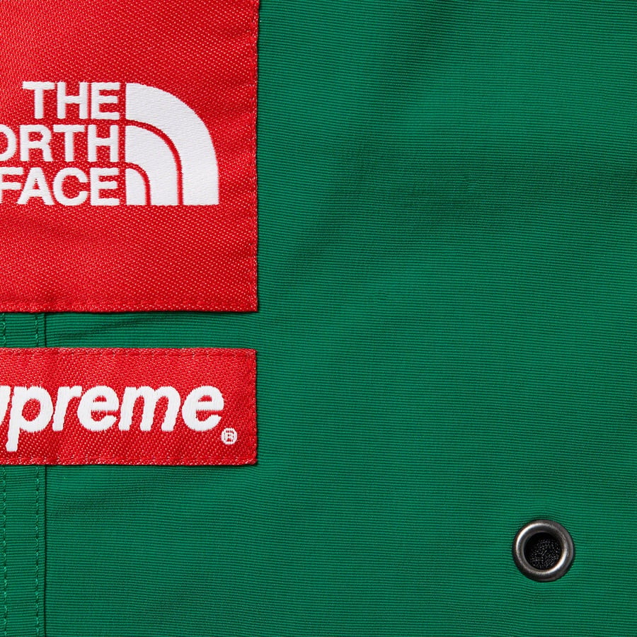 Details on Supreme The North Face Trekking Packable Belted Short Dark Green from spring summer
                                                    2022 (Price is $118)