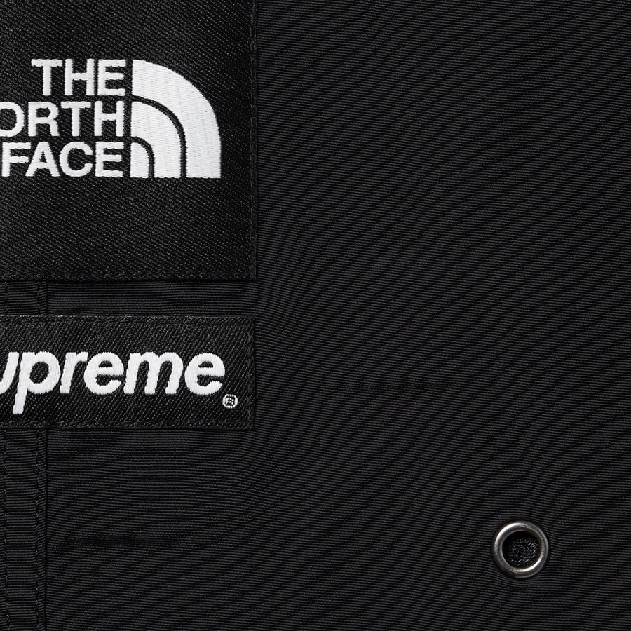 Details on Supreme The North Face Trekking Packable Belted Short Black from spring summer
                                                    2022 (Price is $118)