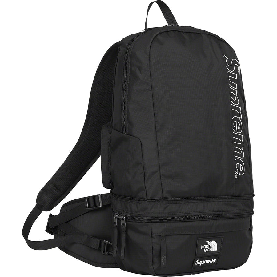 Details on Supreme The North Face Trekking Convertible Backpack + Waist Bag Black from spring summer
                                                    2022 (Price is $168)