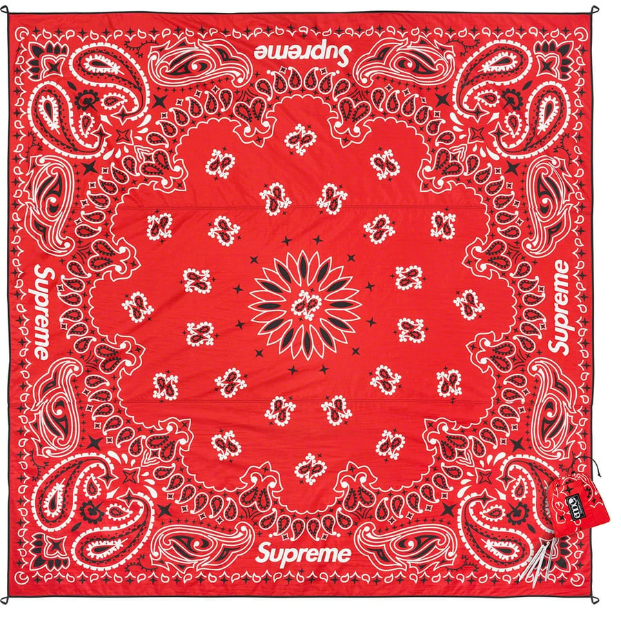 Details on Supreme ENO Islander™ Nylon Blanket Red from spring summer
                                                    2022 (Price is $198)