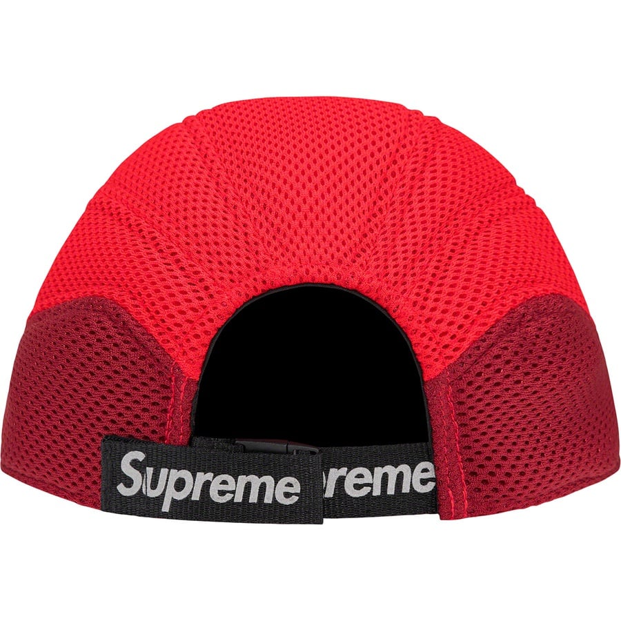 Details on Supreme Nike Shox Running Hat Red from spring summer
                                                    2022 (Price is $48)