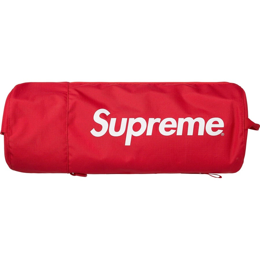 Details on Supreme Helinox Bench One Red from spring summer
                                                    2022 (Price is $378)