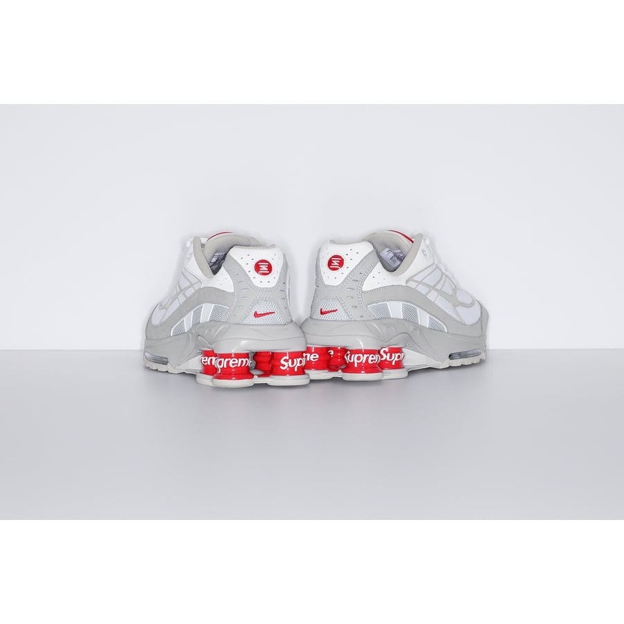 Supreme®/Nike Shox Ride 2