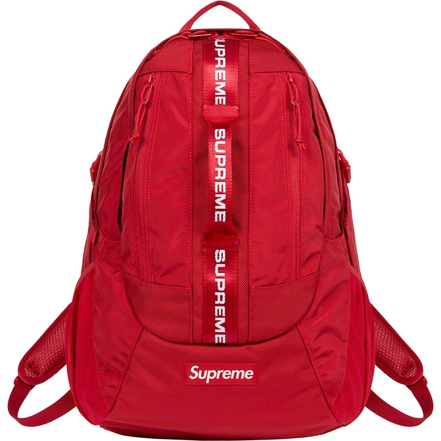 Details on Backpack Red from fall winter
                                                    2022 (Price is $158)