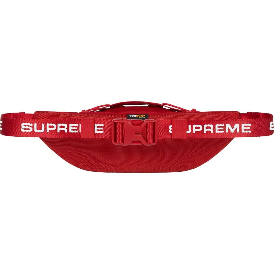 Details on Small Waist Bag Red from fall winter
                                                    2022 (Price is $48)