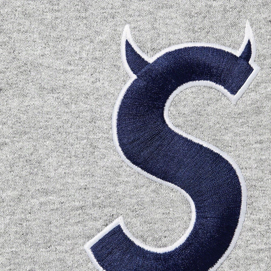 Details on S Logo Hooded Sweatshirt Heather Grey from fall winter 2022 (Price is $158)