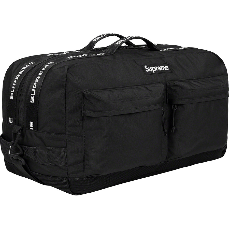 Details on Duffle Bag Black from fall winter
                                                    2022 (Price is $148)
