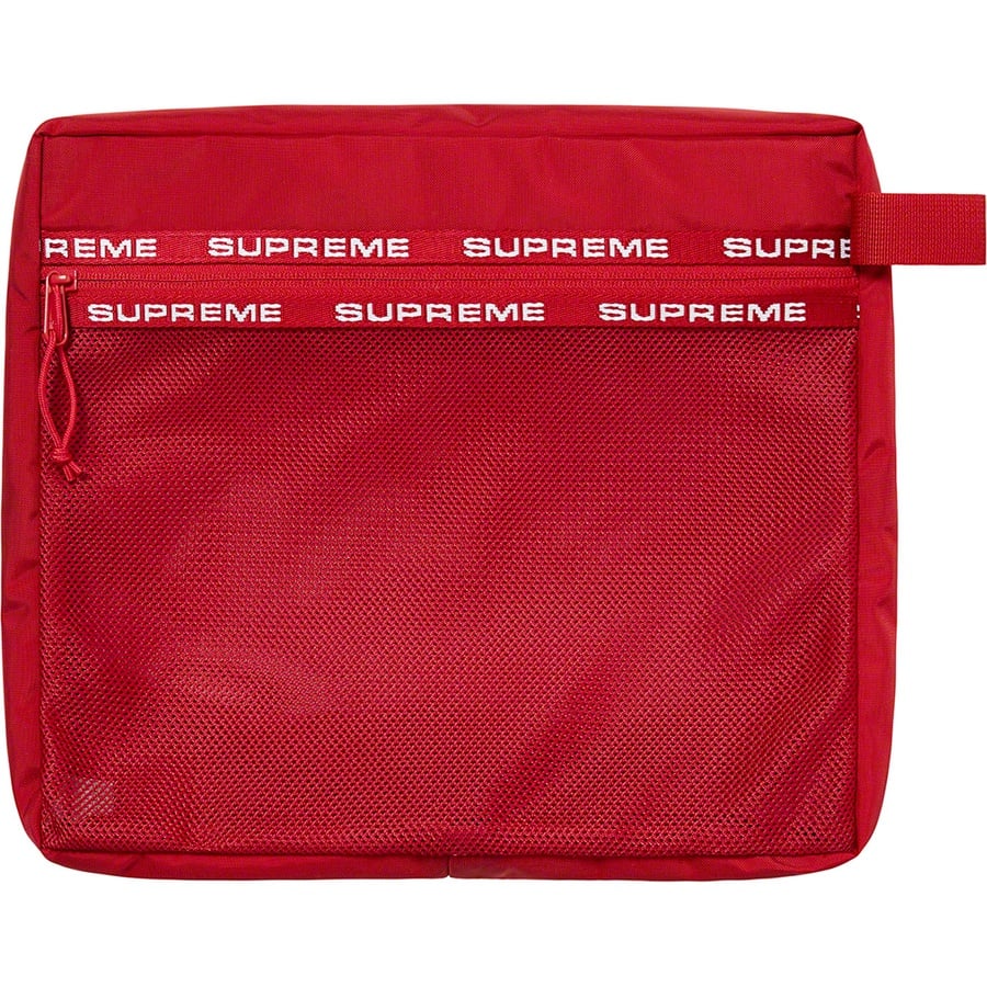 Details on Organizer Pouch Set Red from fall winter
                                                    2022 (Price is $58)