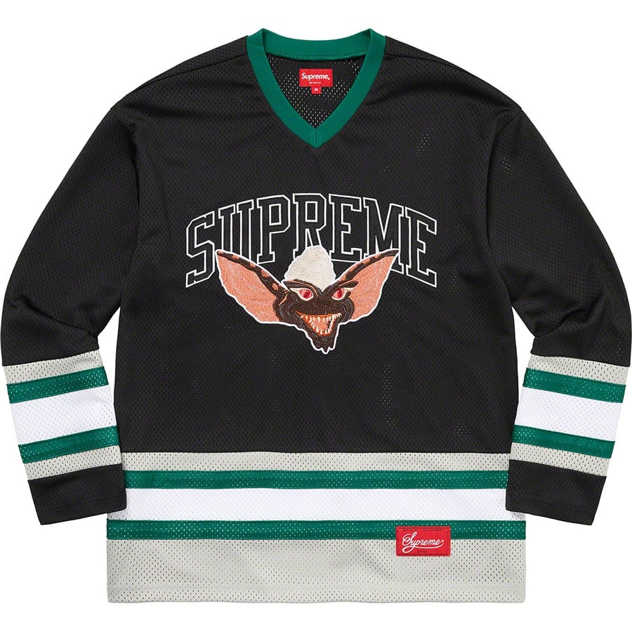 Details on Gremlins Hockey Jersey Black from fall winter
                                                    2022 (Price is $148)