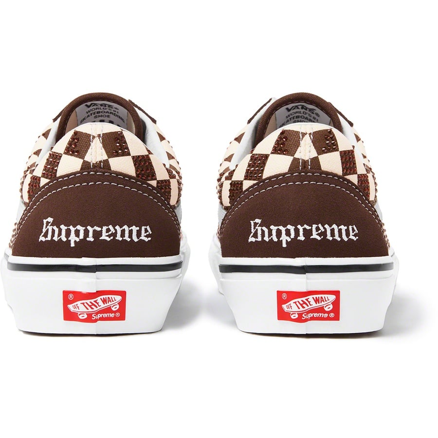 Details on Supreme Swarovski Vans Old Skool Brown from fall winter
                                                    2022 (Price is $298)