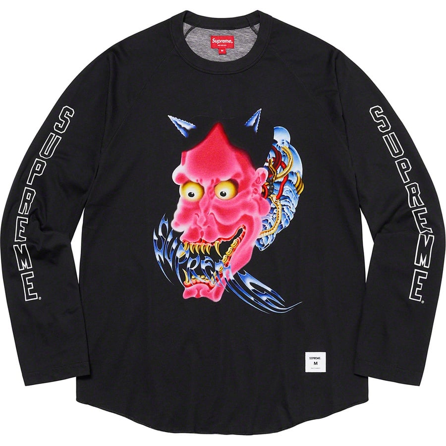 Details on Demon Raglan L S Top Black from fall winter 2022 (Price is $98)