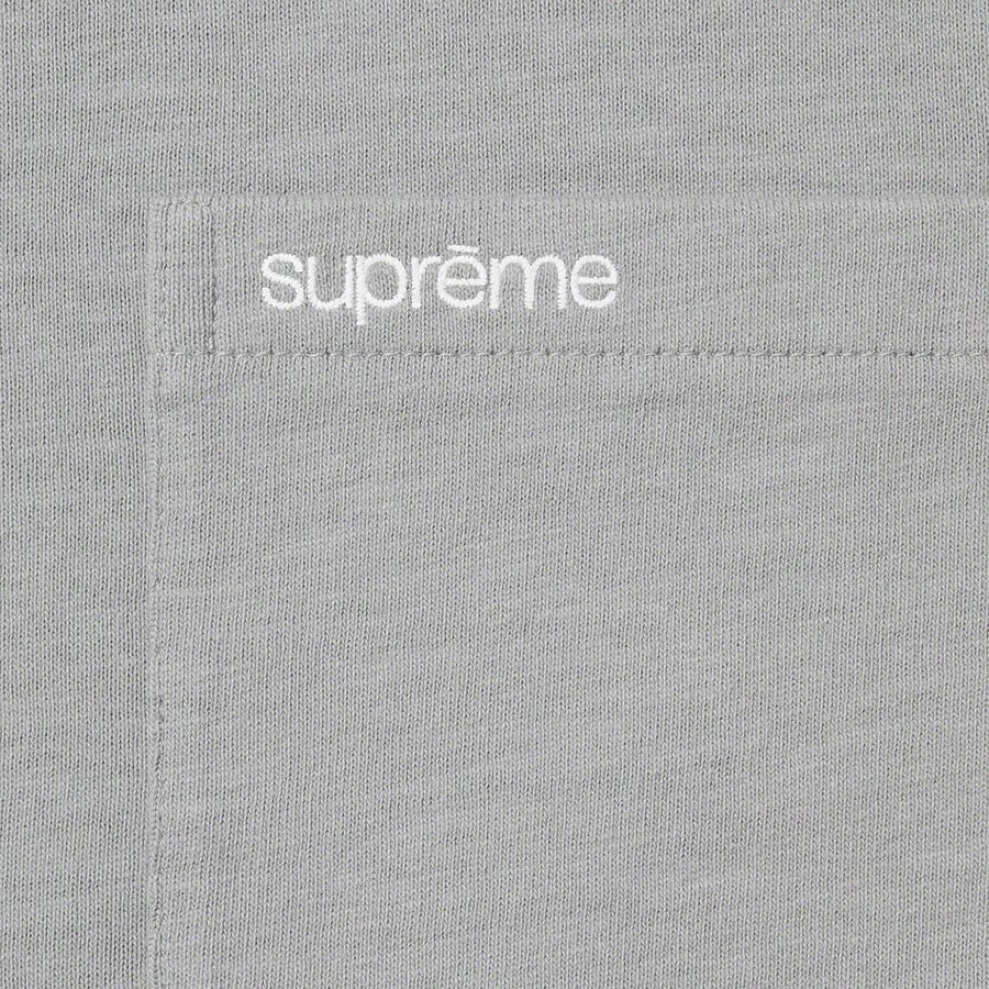 Details on S S Pocket Tee Grey from fall winter
                                                    2022 (Price is $60)