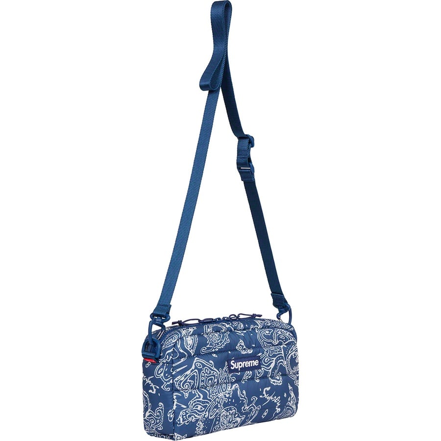 Details on Puffer Side Bag Blue Paisley from fall winter
                                                    2022 (Price is $58)