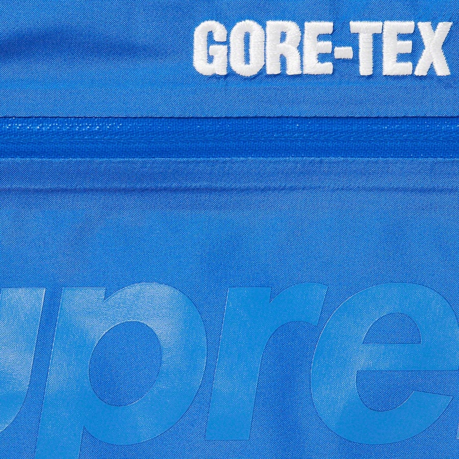 Supreme GORE-TEX 700-Fill Down Parka (FW22) - Blue - $568