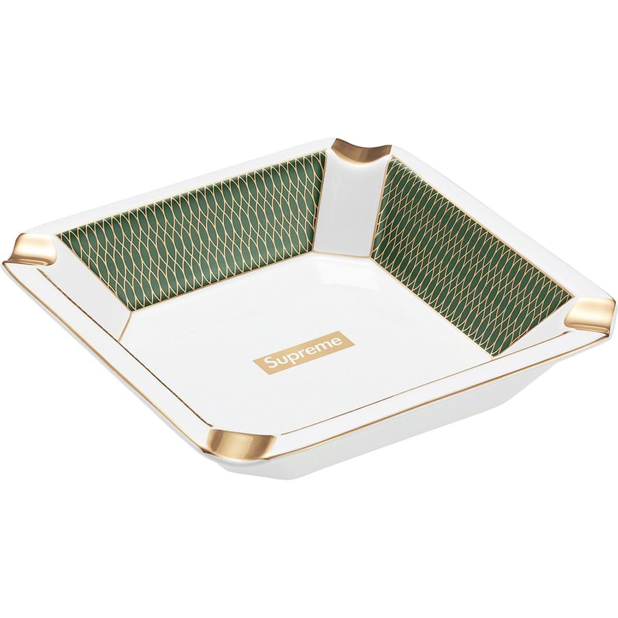 Details on Small Ashtray Green from fall winter
                                                    2022 (Price is $68)