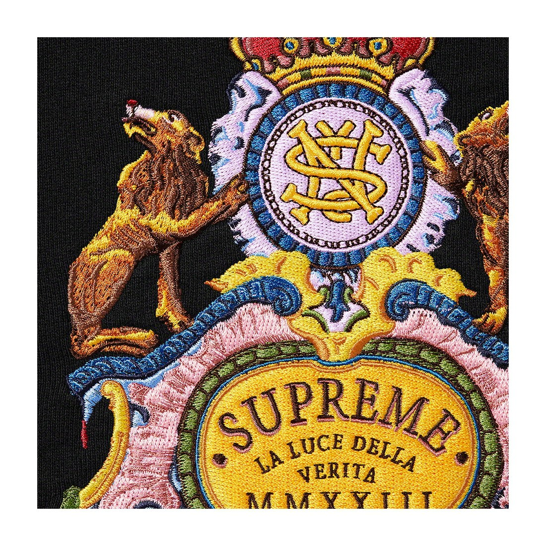 Details on Crest Crewneck Black from spring summer
                                                    2023 (Price is $158)