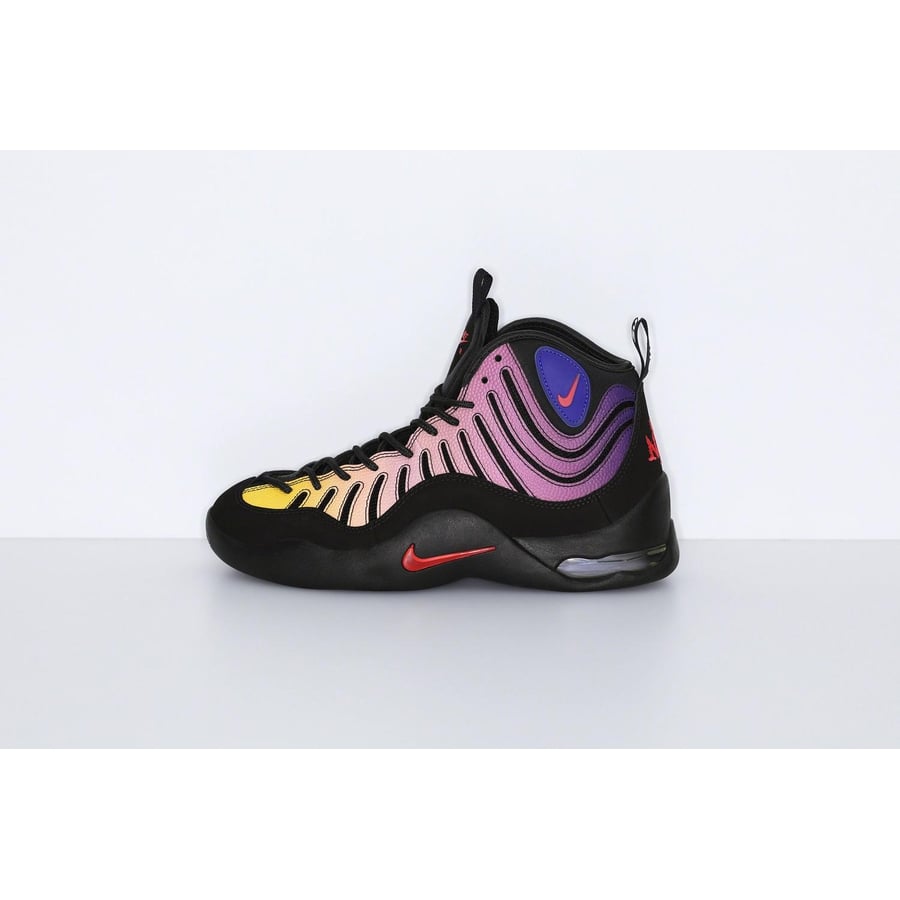 Supreme®/Nike® Air Bakin