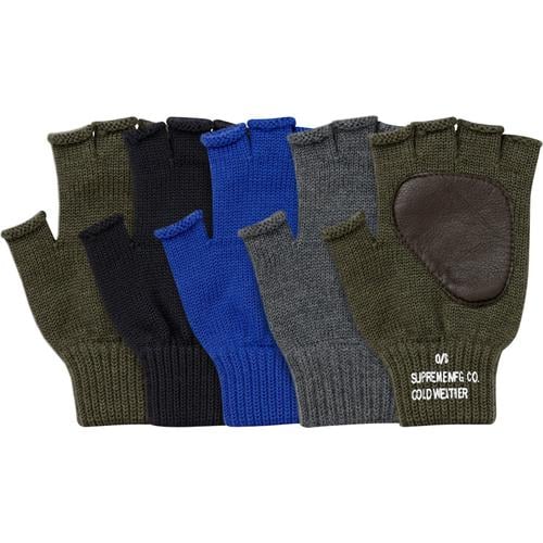 Details on Fingerless Gloves from fall winter 2011