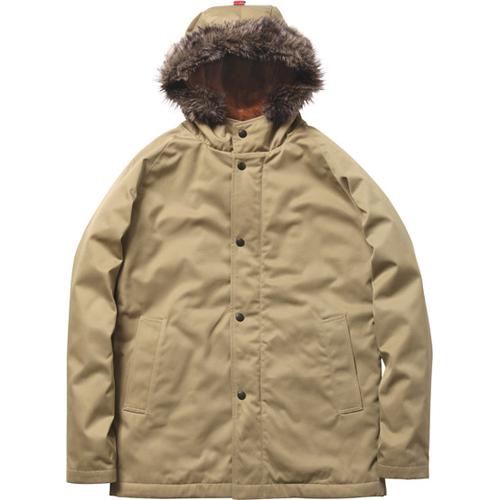 Details on Workers Parka 3 from fall winter
                                            2011