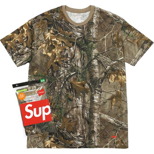 Details on Supreme Hanes Realtree Tagless Tees (2 Pack) from fall winter 2017 (Price is $40)