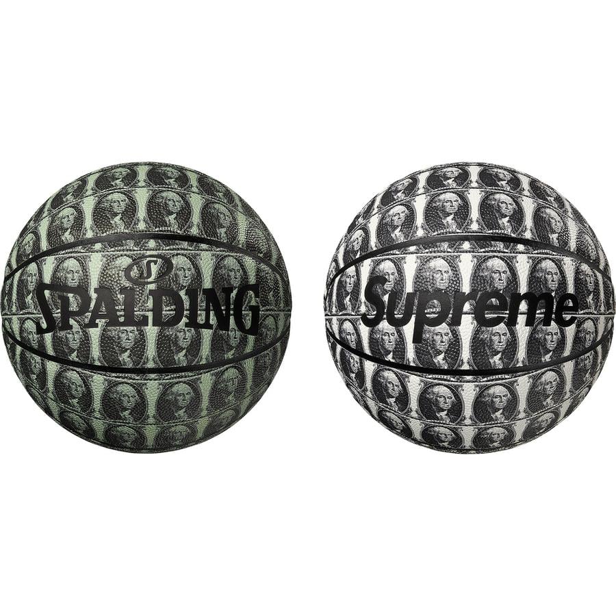 Details on Supreme Spalding Washington Basketball from fall winter 2020 (Price is $108)