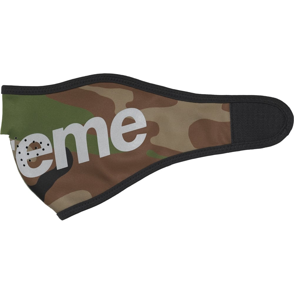 Supreme WINDSTOPPER Facemask Camo-