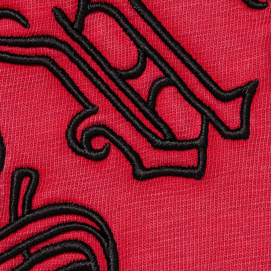 Details on Old English S S Top Red from fall winter
                                                    2023 (Price is $78)