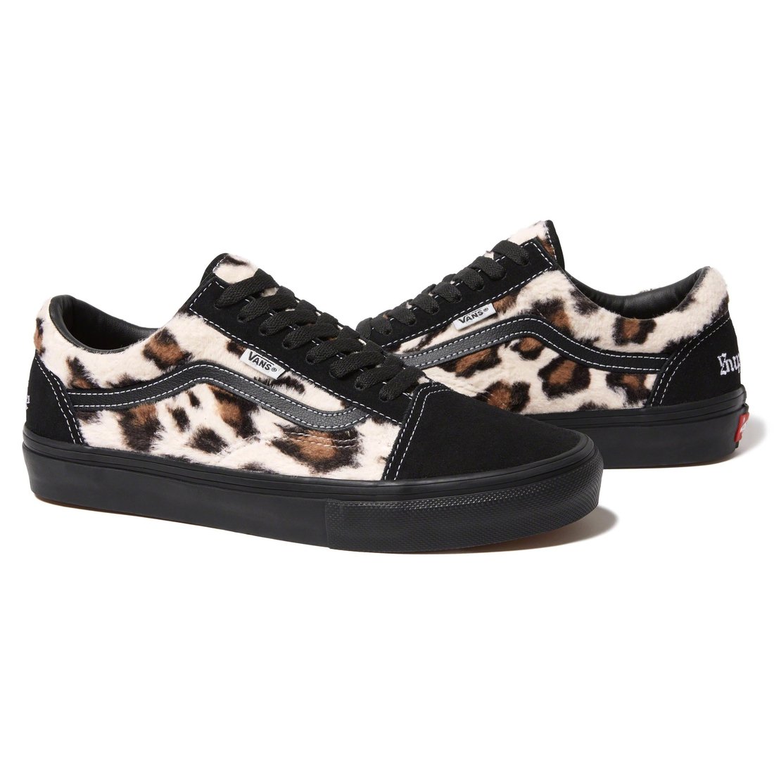 Details on Supreme Vans Leopard Old Skool Black from fall winter
                                                    2023 (Price is $98)