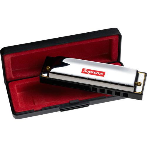Details on Supreme Hohner Harmonica from spring summer
                                            2012