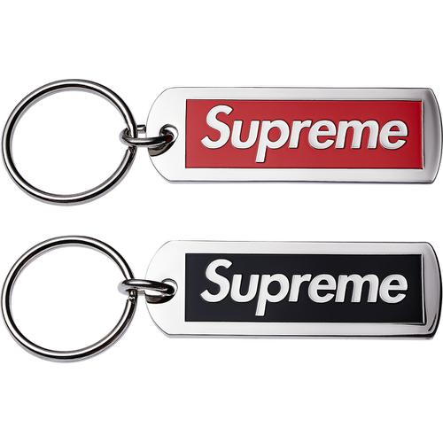 Details on Metal Tag Keychain from spring summer
                                            2014