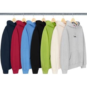 supreme tag logo sweater