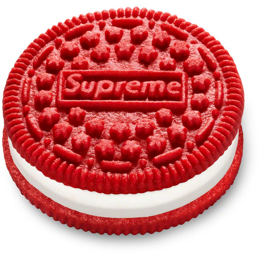 Details on Supreme OREO Cookies (Pack of 3) from spring summer
                                            2020 (Price is $3)