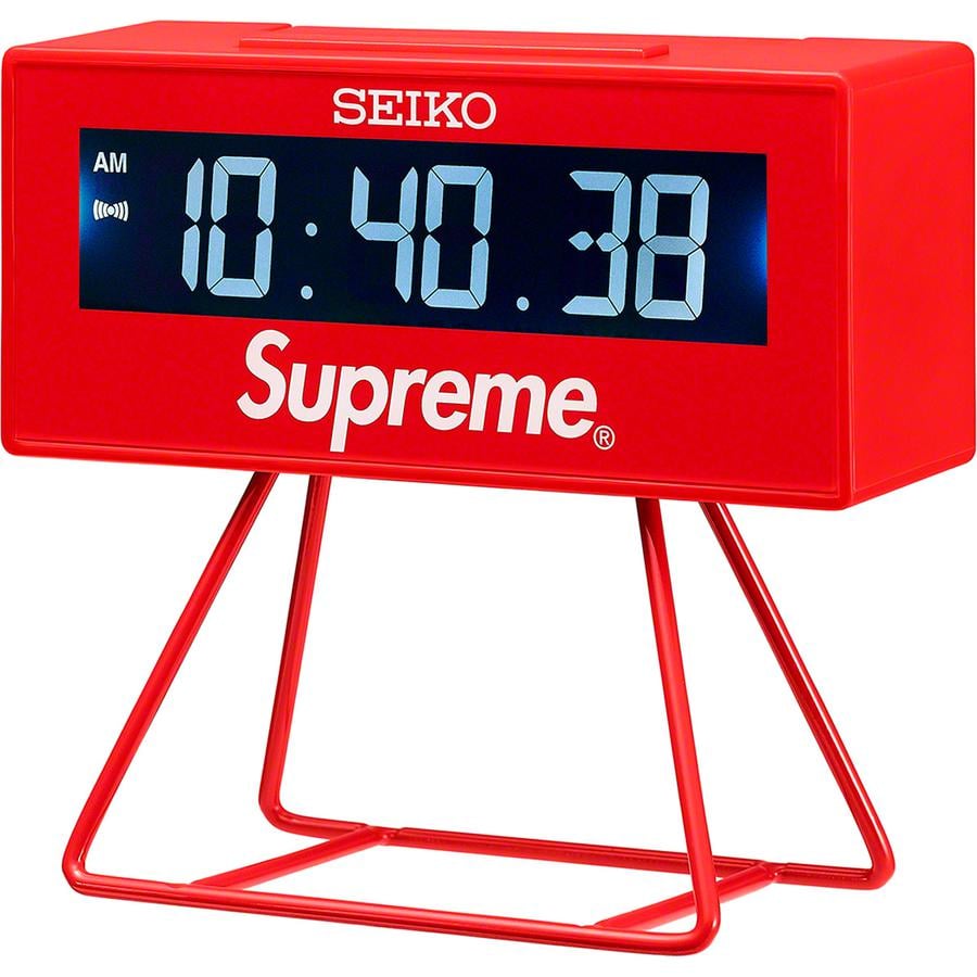 Details on Supreme Seiko Marathon Clock from spring summer
                                            2021 (Price is $48)