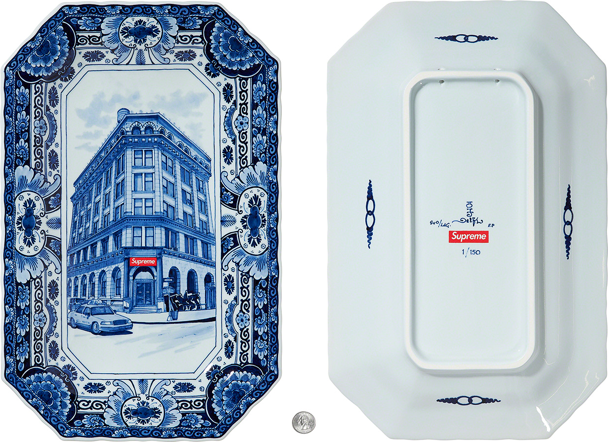 Supreme®/Royal Delft Hand-Painted 190 Bowery Large Plate - Supreme 