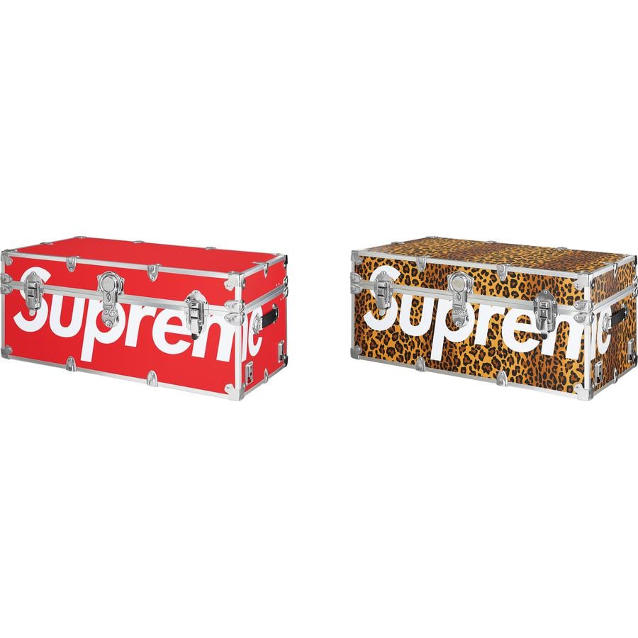 Details on Supreme Rhino Trunk  from spring summer 2022 (Price is $398)