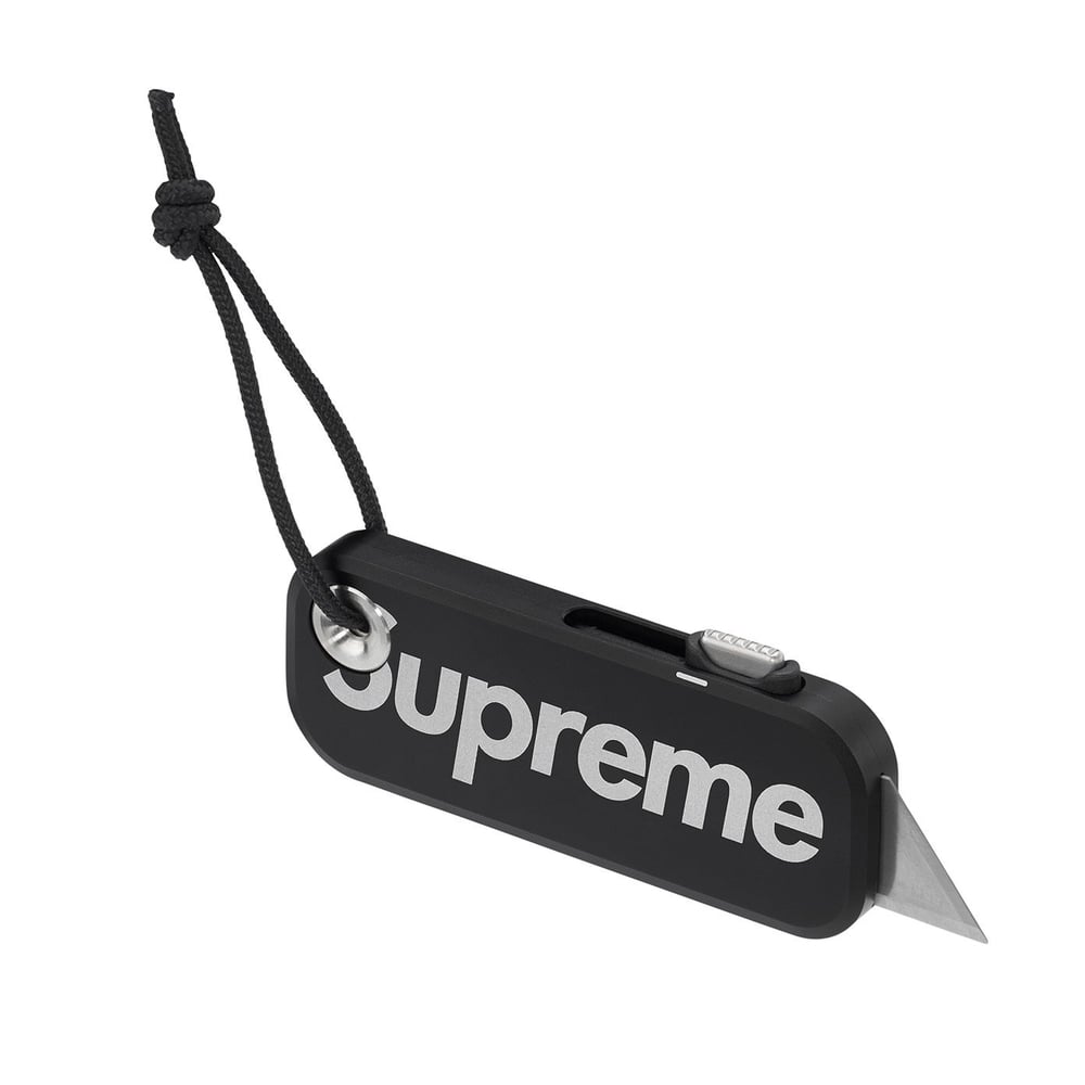 Details on Supreme James Brand Palmer Utility Knife  from spring summer 2023 (Price is $78)